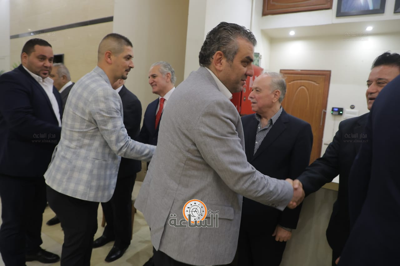 Madar Al-Saa Images 0.18575859813692586