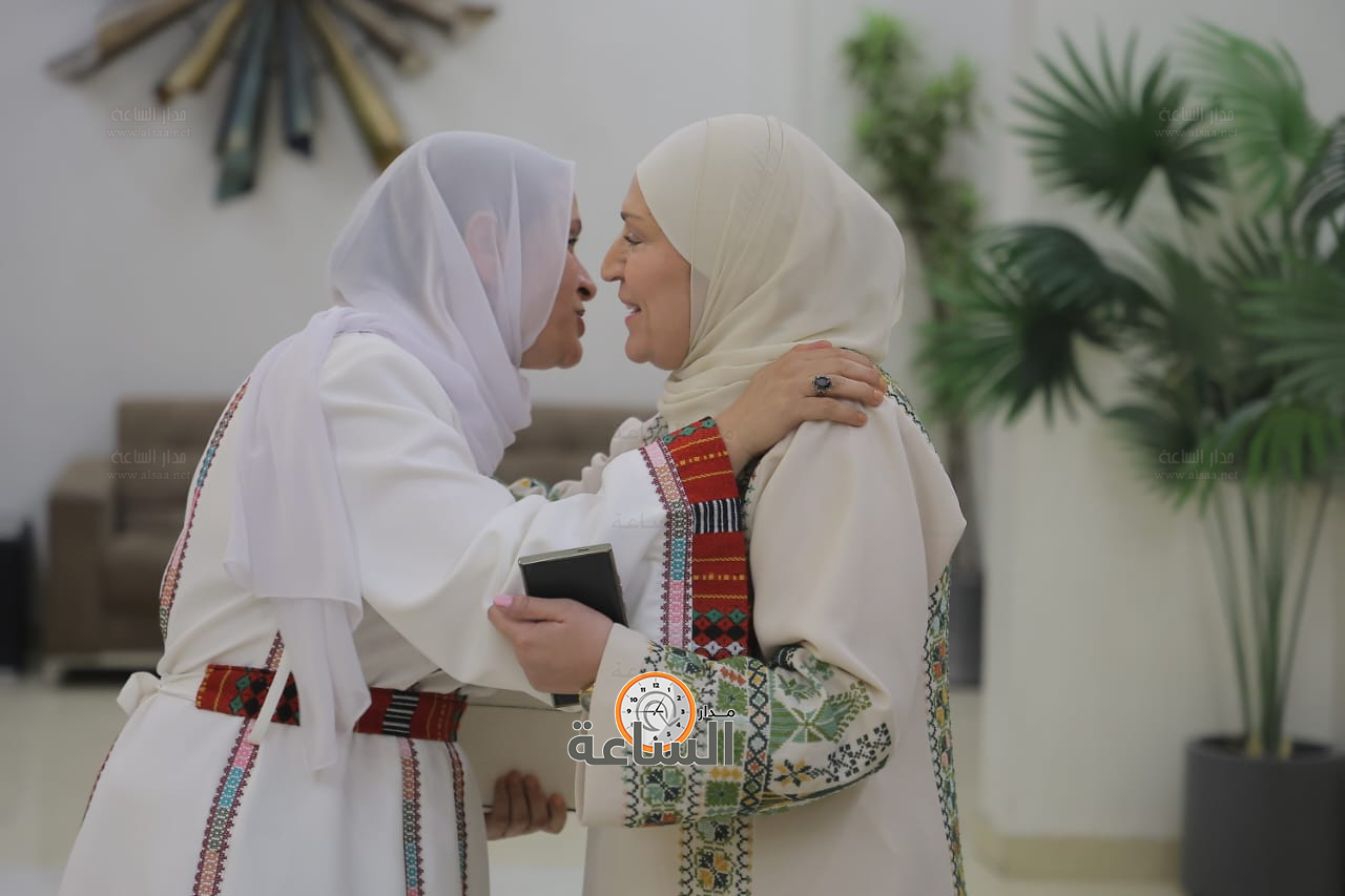 Madar Al-Saa Images 0.727184867439849