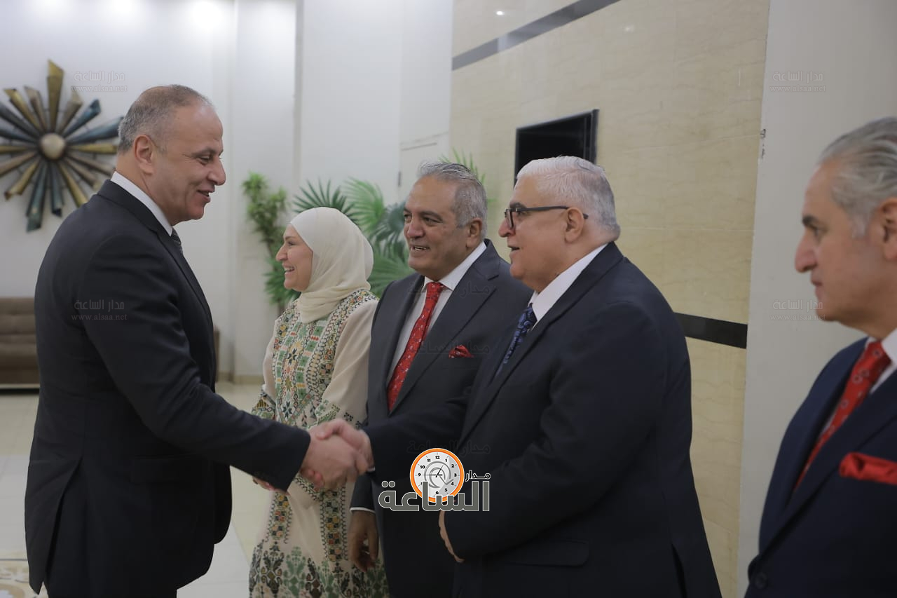 Madar Al-Saa Images 0.3568571092890459