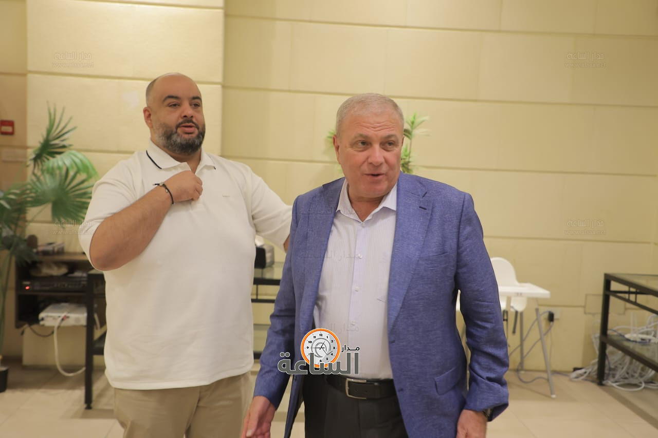 Madar Al-Saa Images 0.12633388119221245