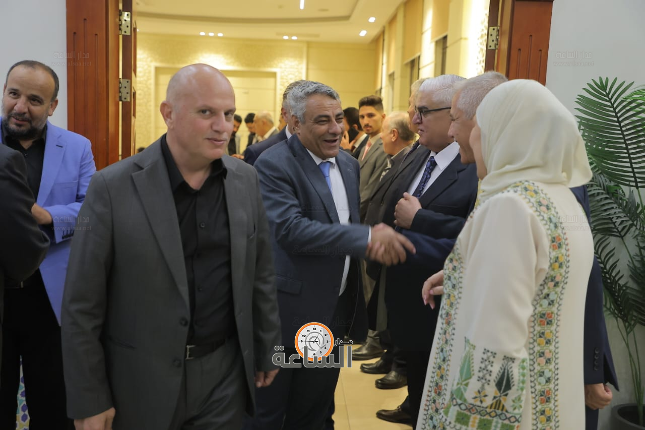 Madar Al-Saa Images 0.917825292780925