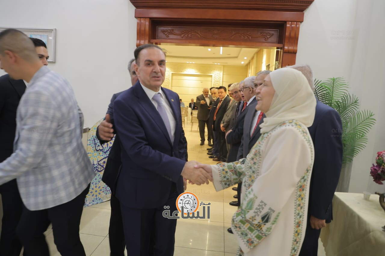 Madar Al-Saa Images 0.2717613370359333