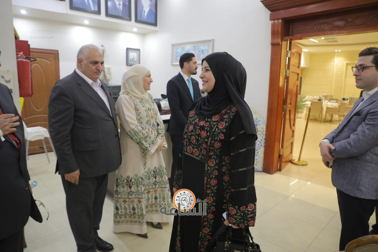 Madar Al-Saa Images 0.6857440697388084