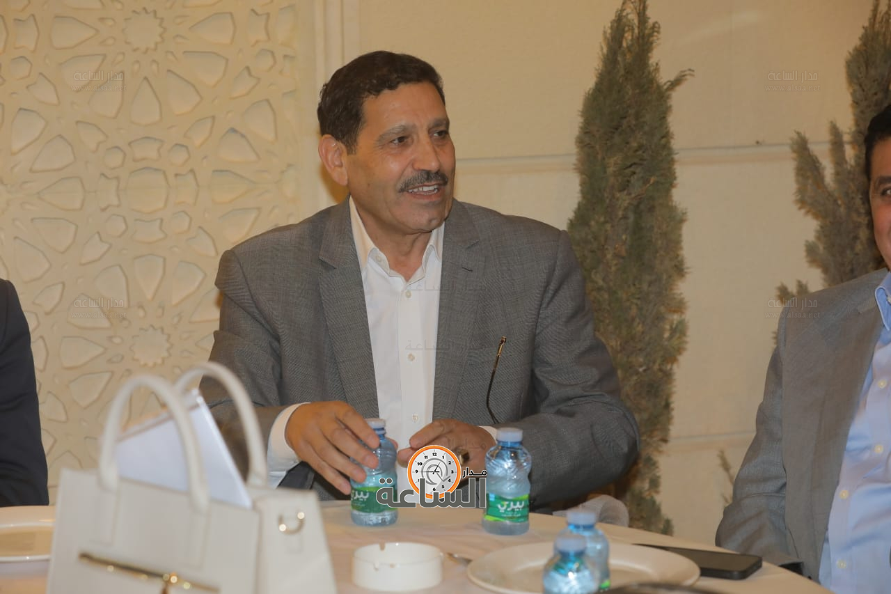 Madar Al-Saa Images 0.5822165567317715