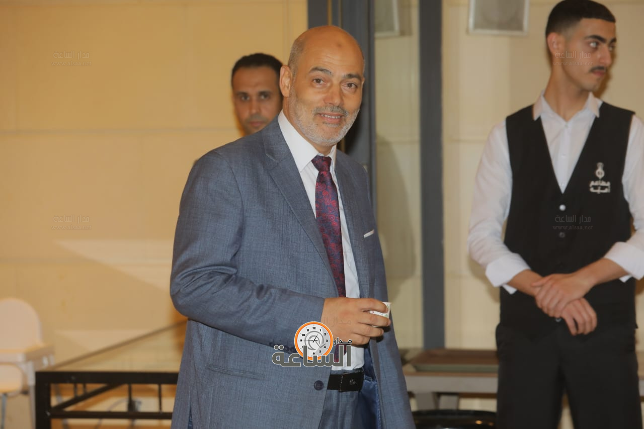 Madar Al-Saa Images 0.48778185352678893