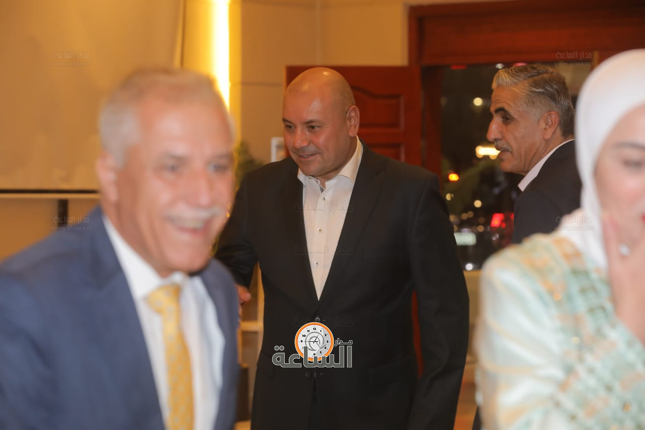 Madar Al-Saa Images 0.8449259789823549