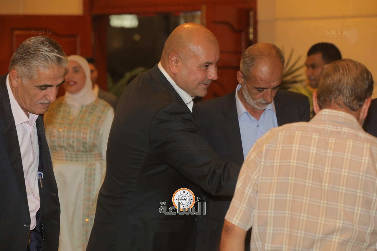 Madar Al-Saa Images 0.49163463766898163