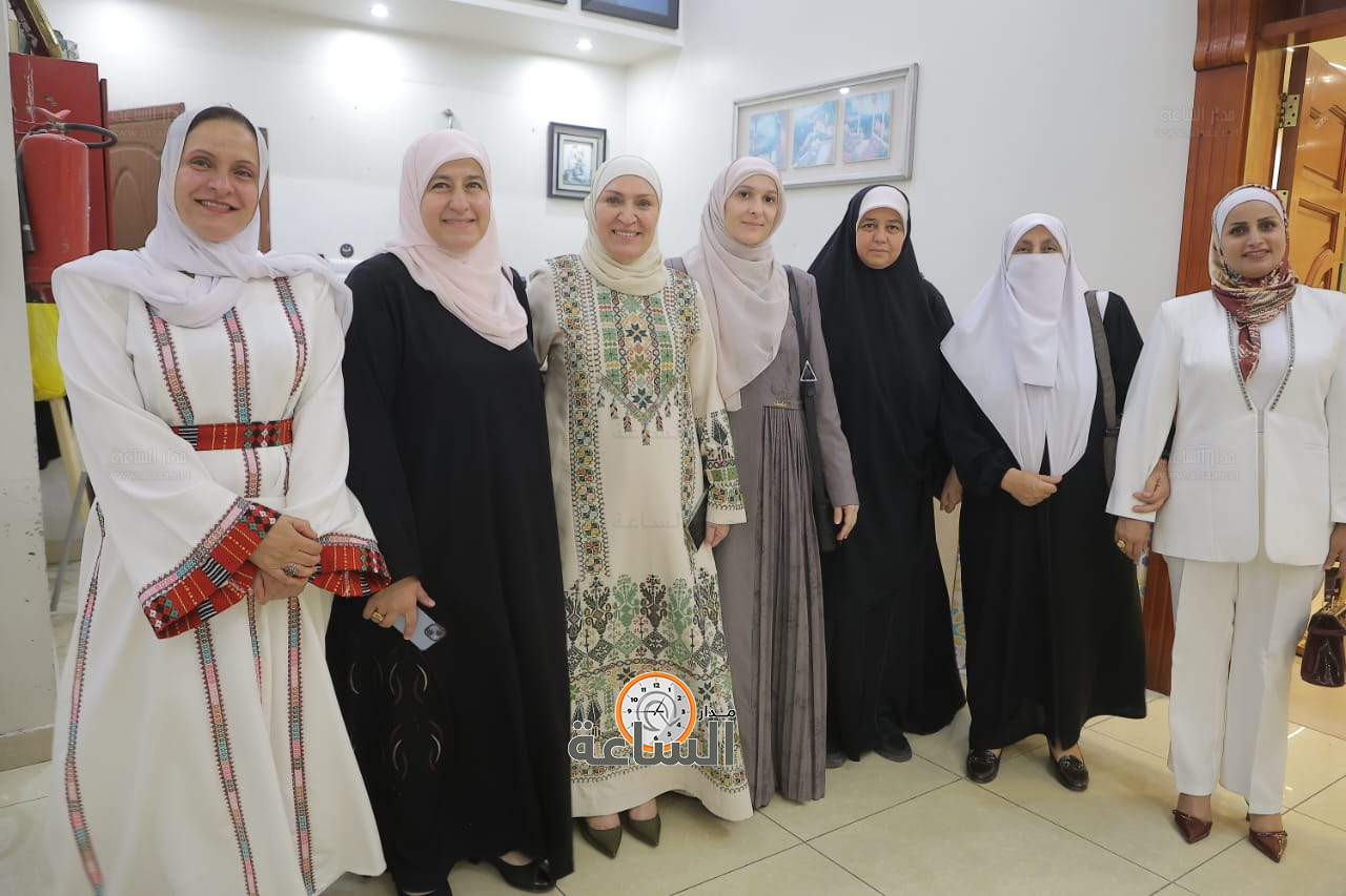 Madar Al-Saa Images 0.2551266797166887