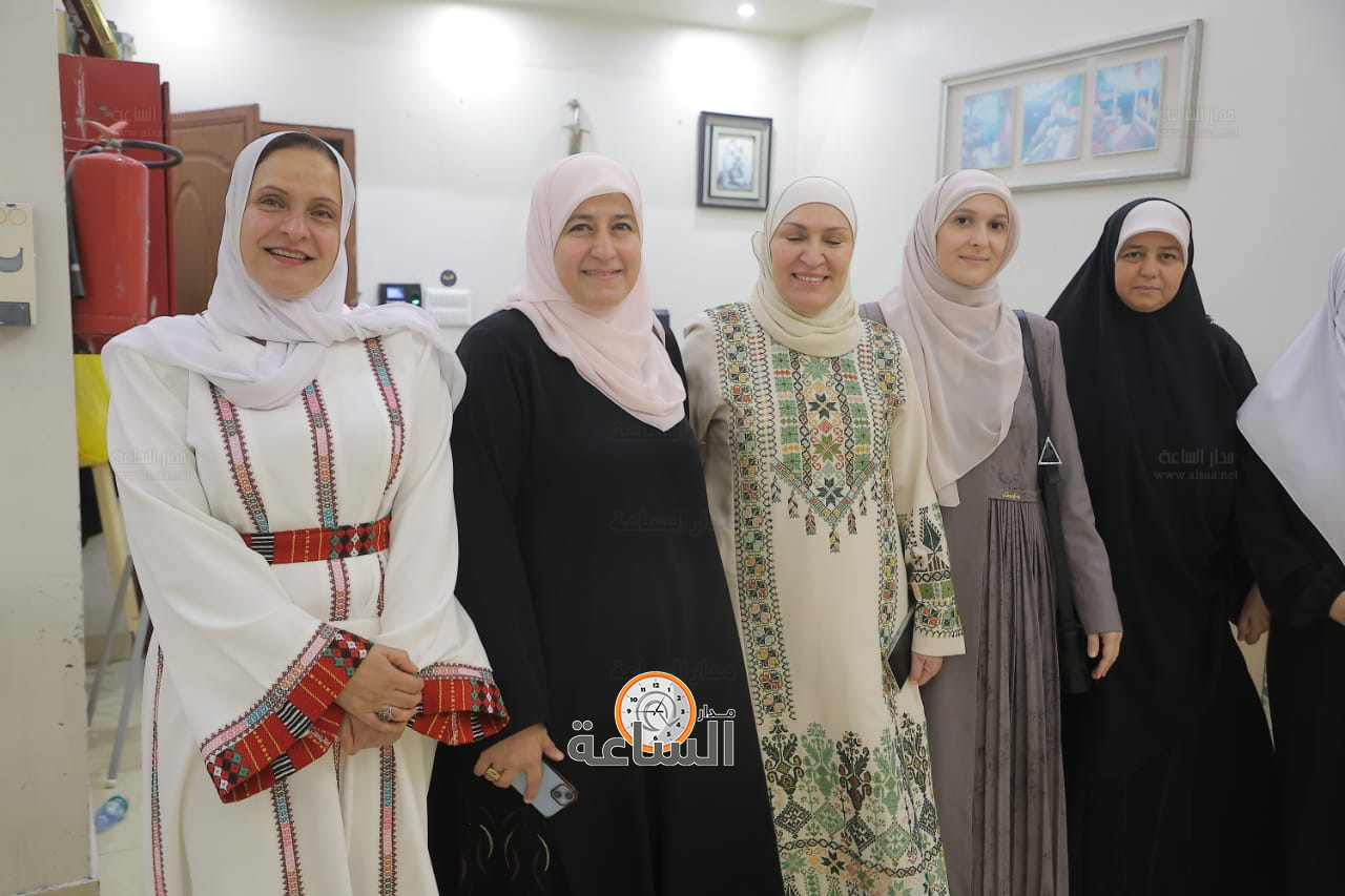 Madar Al-Saa Images 0.14386693127268346