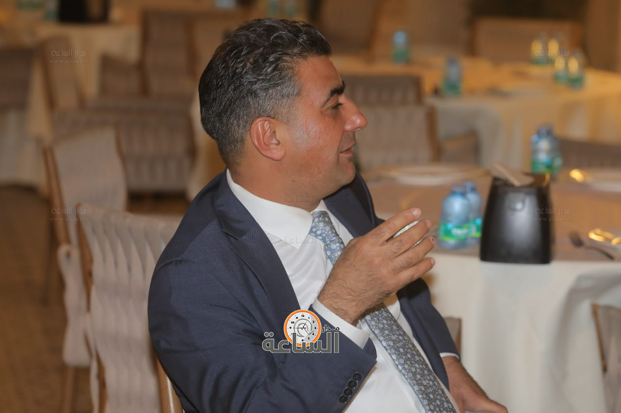 Madar Al-Saa Images 0.9883727051604905