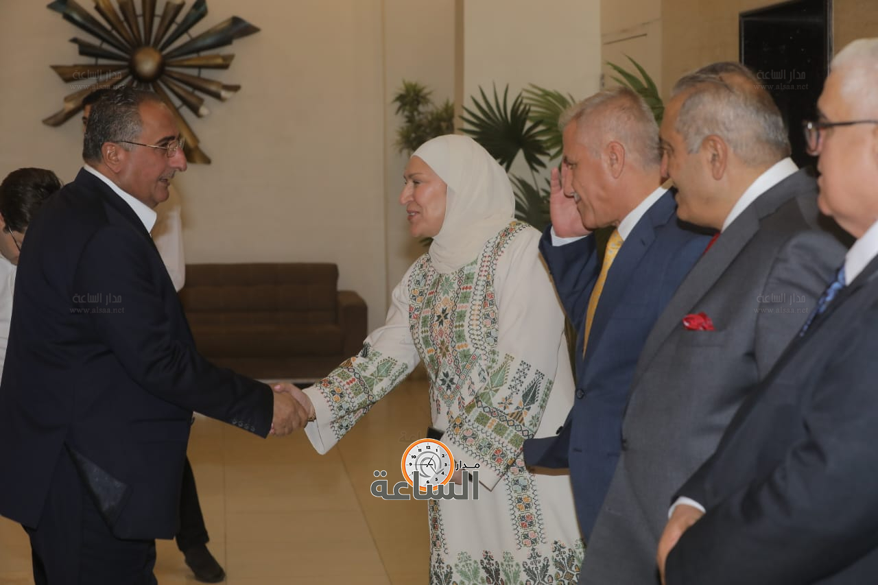 Madar Al-Saa Images 0.6992598875123633