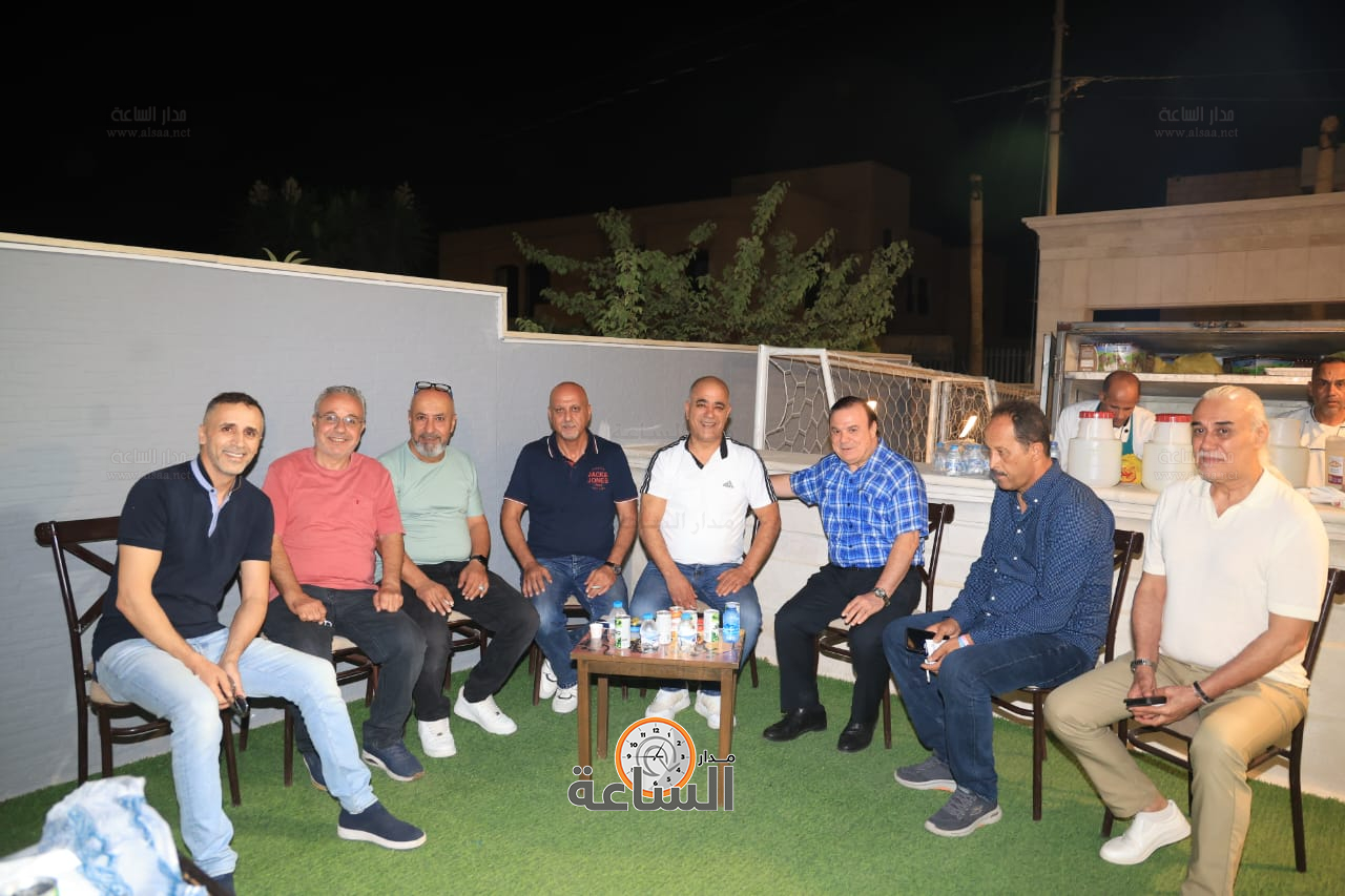 Madar Al-Saa Images 0.49038185820835734