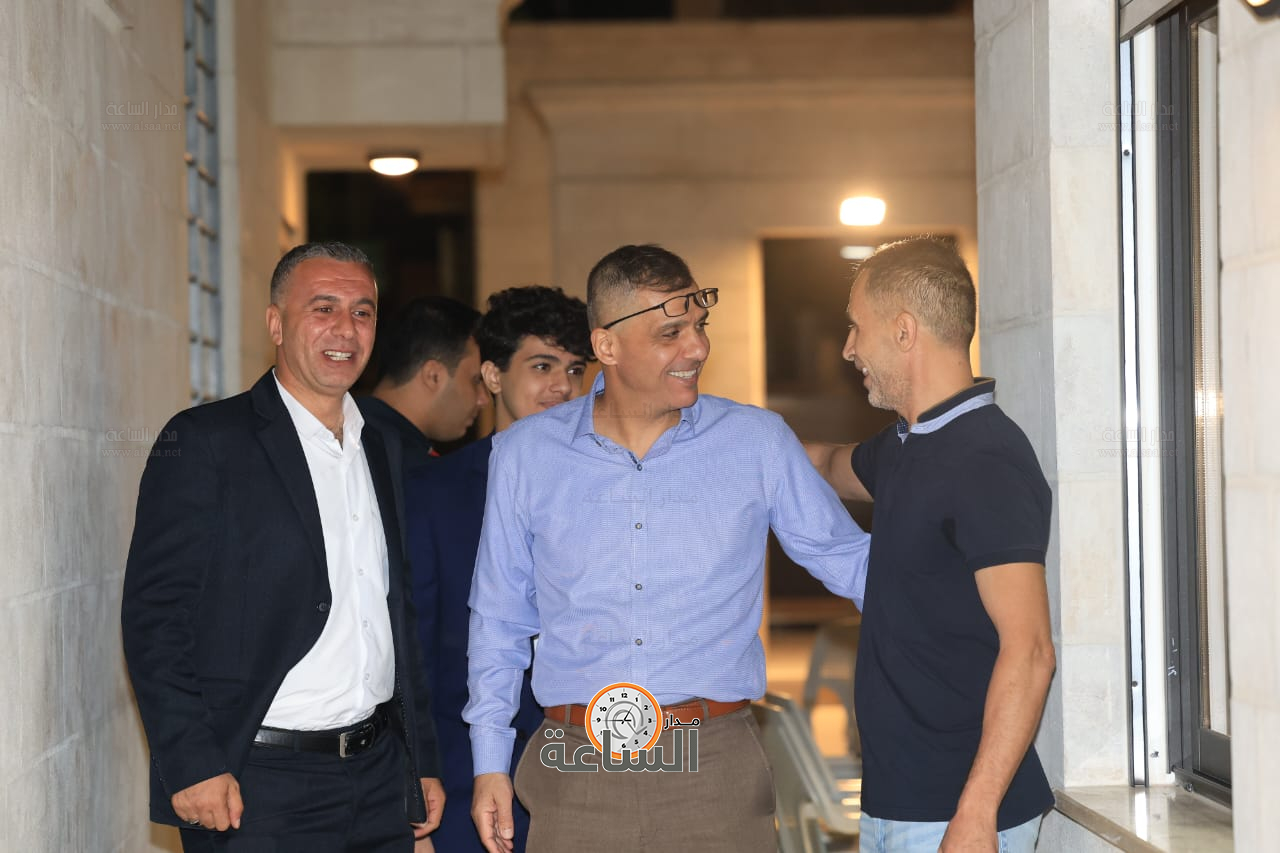 Madar Al-Saa Images 0.7034087602085696