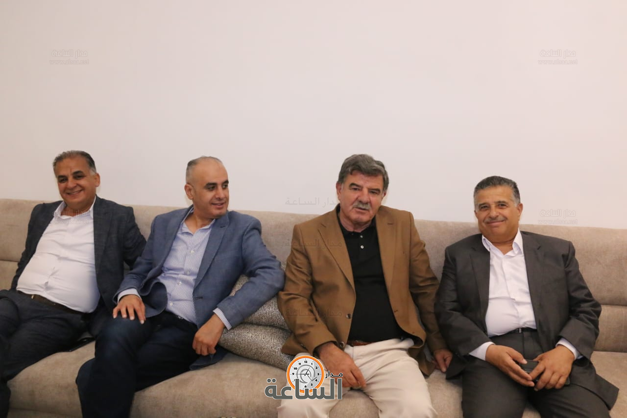 Madar Al-Saa Images 0.2516819539963959