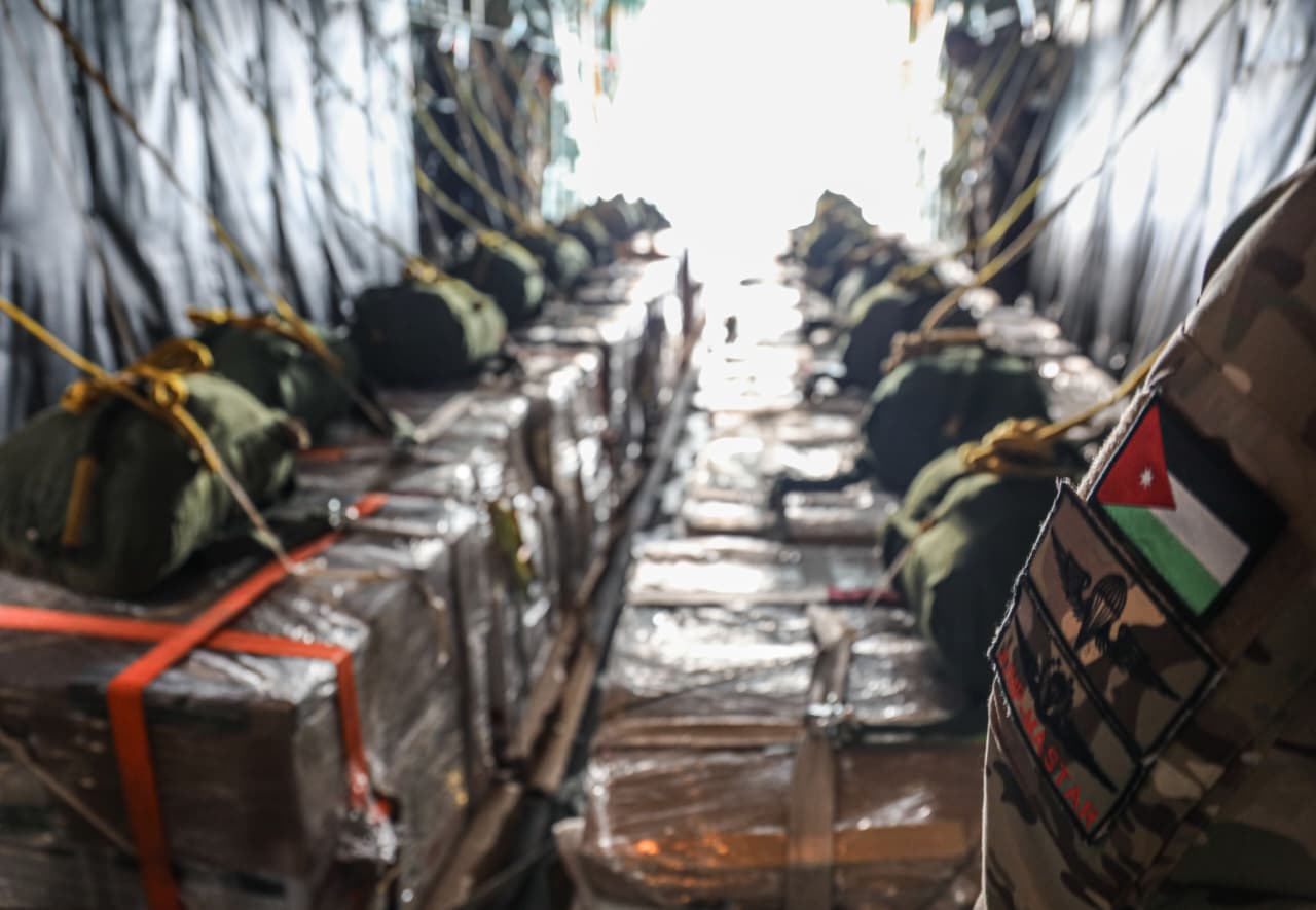 Madar Al-Saa Images 0.903601771012704