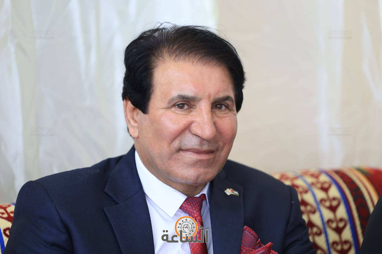 Madar Al-Saa Images 0.2782974043612415