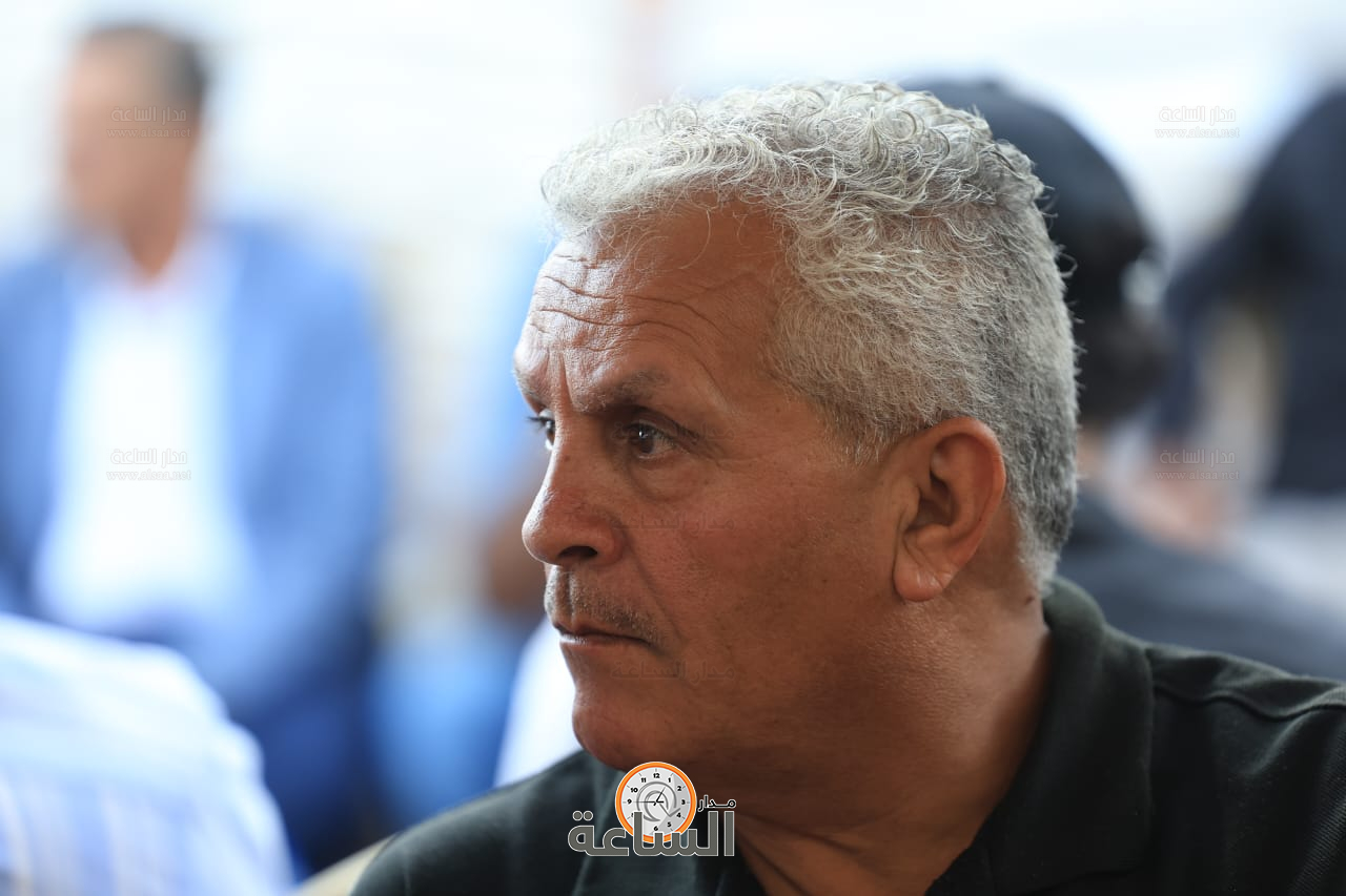 Madar Al-Saa Images 0.37299873340369727