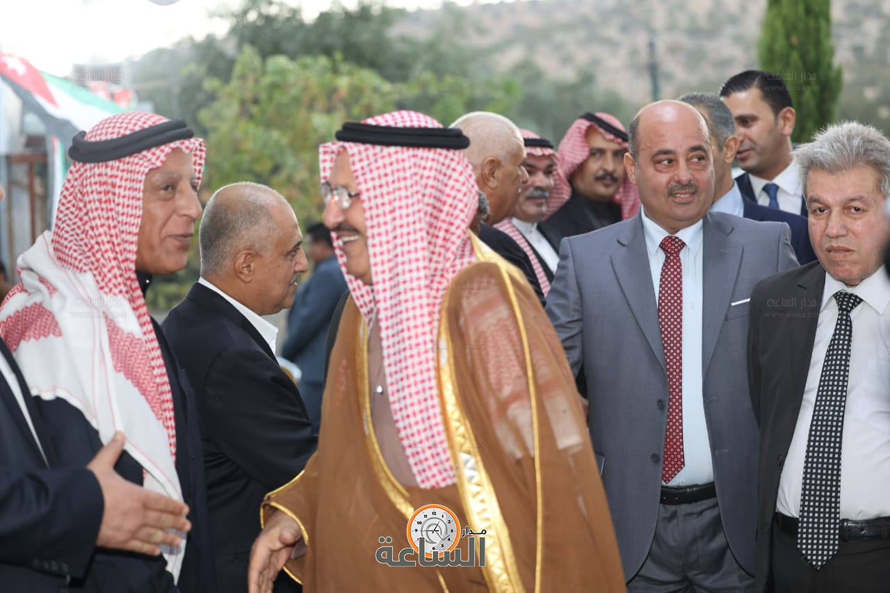 Madar Al-Saa Images 0.4989647103011041