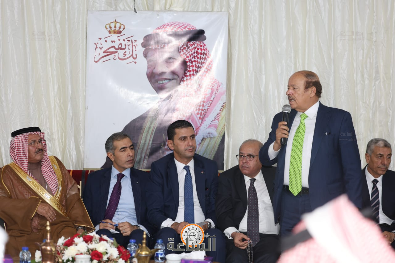 Madar Al-Saa Images 0.745690191686899