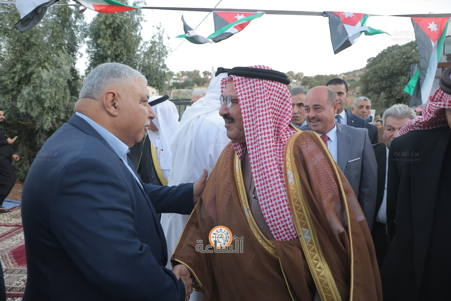 Madar Al-Saa Images 0.7403795897300168