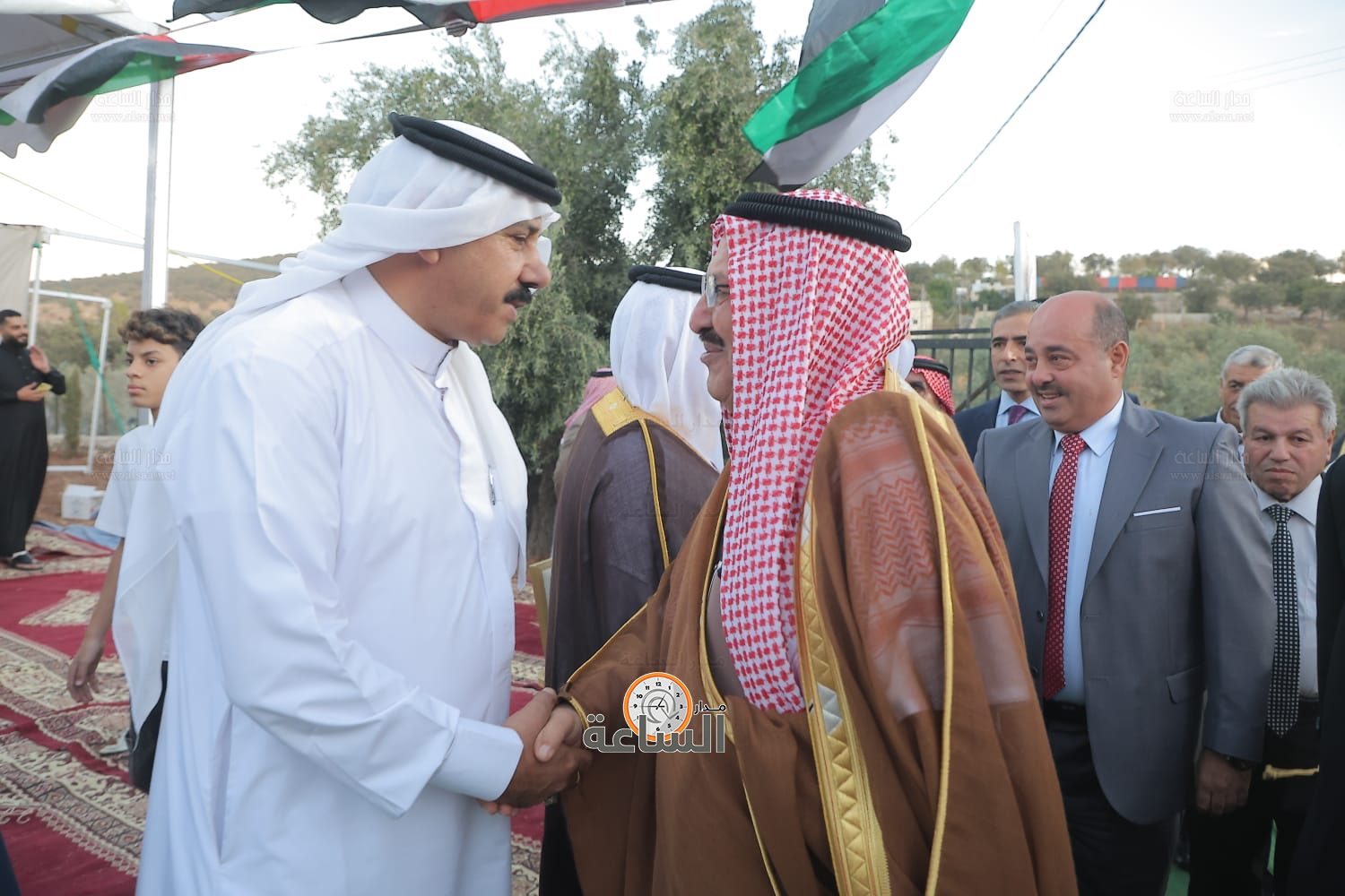 Madar Al-Saa Images 0.07501237723674137