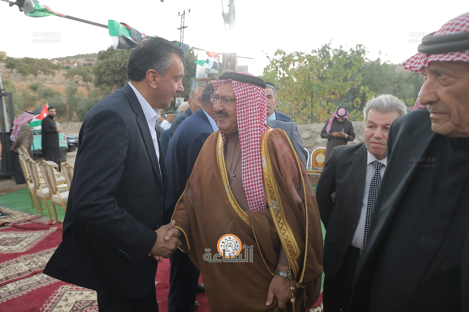 Madar Al-Saa Images 0.2019006309322935