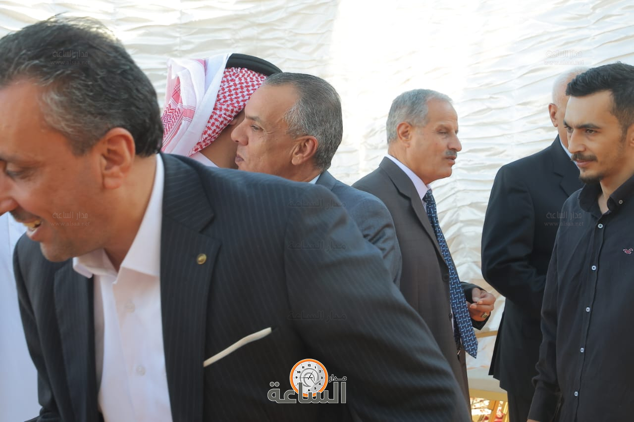 Madar Al-Saa Images 0.8459498074524721