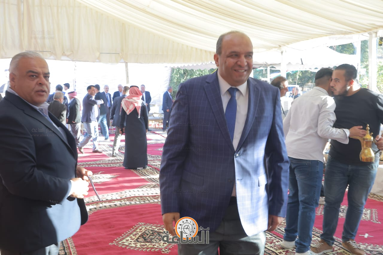 Madar Al-Saa Images 0.7322782832598461