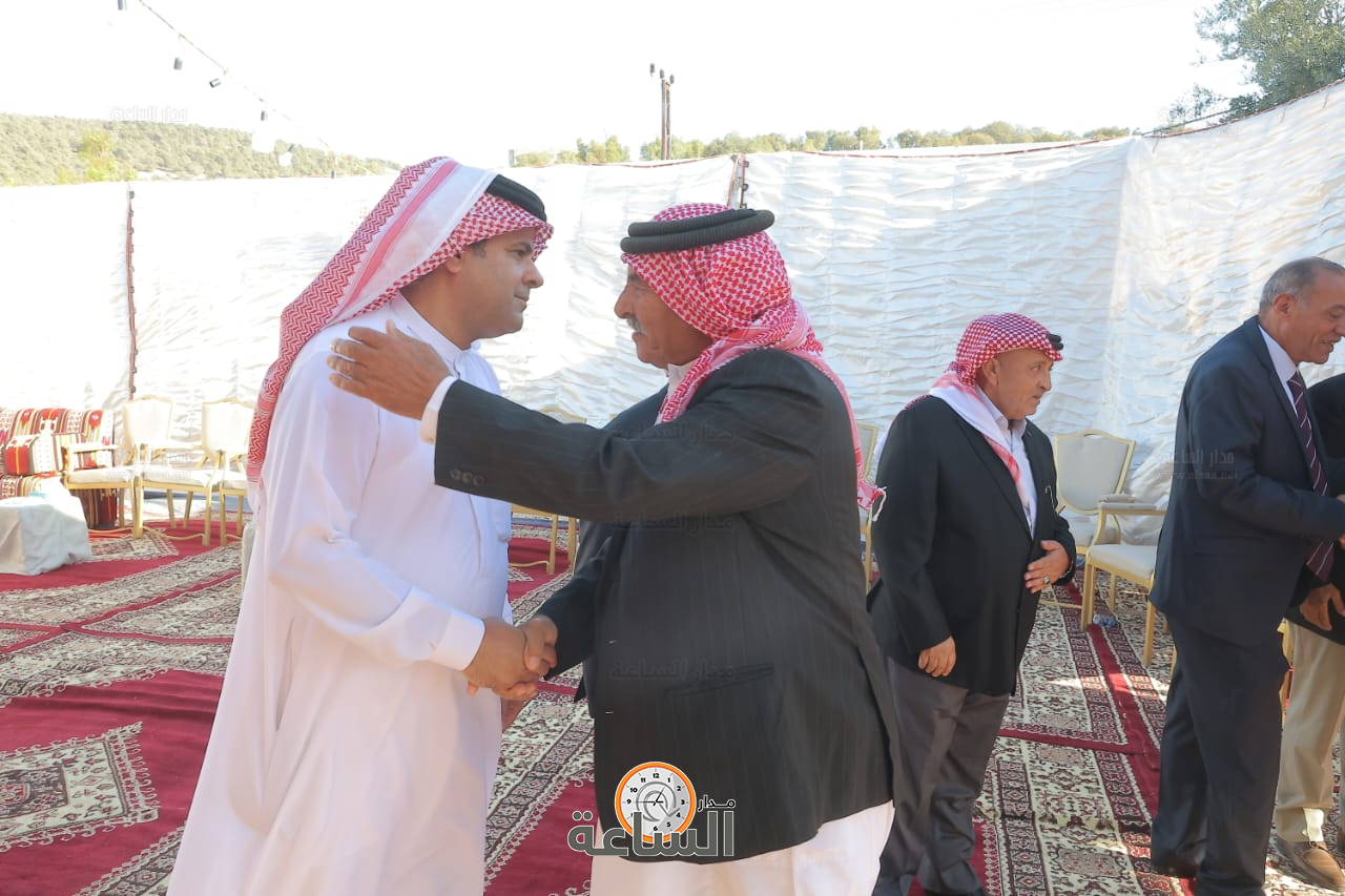 Madar Al-Saa Images 0.47045284161646117