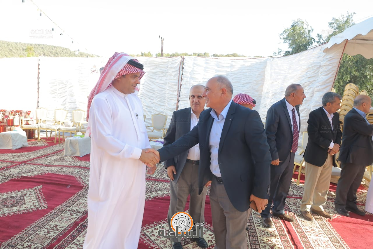 Madar Al-Saa Images 0.051332053927572674