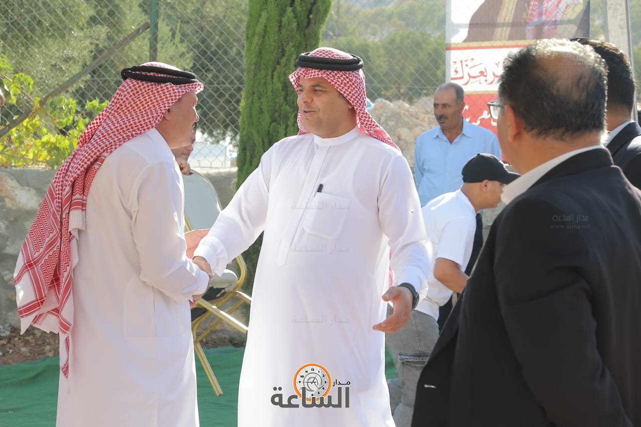 Madar Al-Saa Images 0.4915976400038826