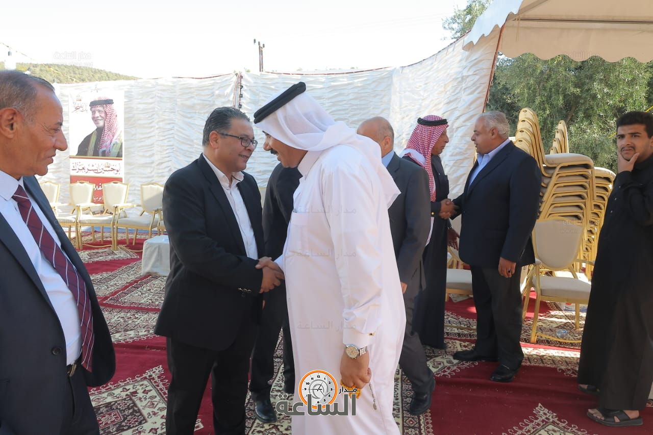 Madar Al-Saa Images 0.629392943090214