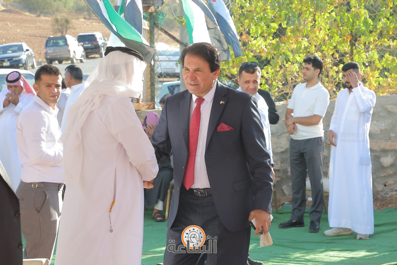 Madar Al-Saa Images 0.712621122205116