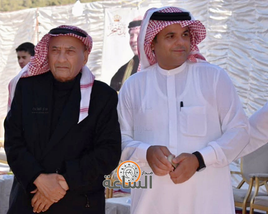 Madar Al-Saa Images 0.3854104355343688