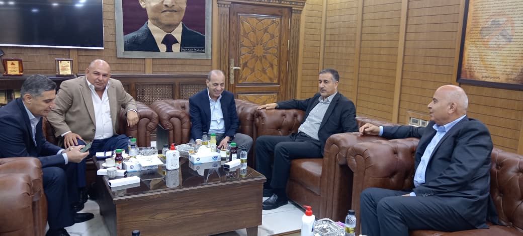 Madar Al-Saa Images 0.8578916792506981