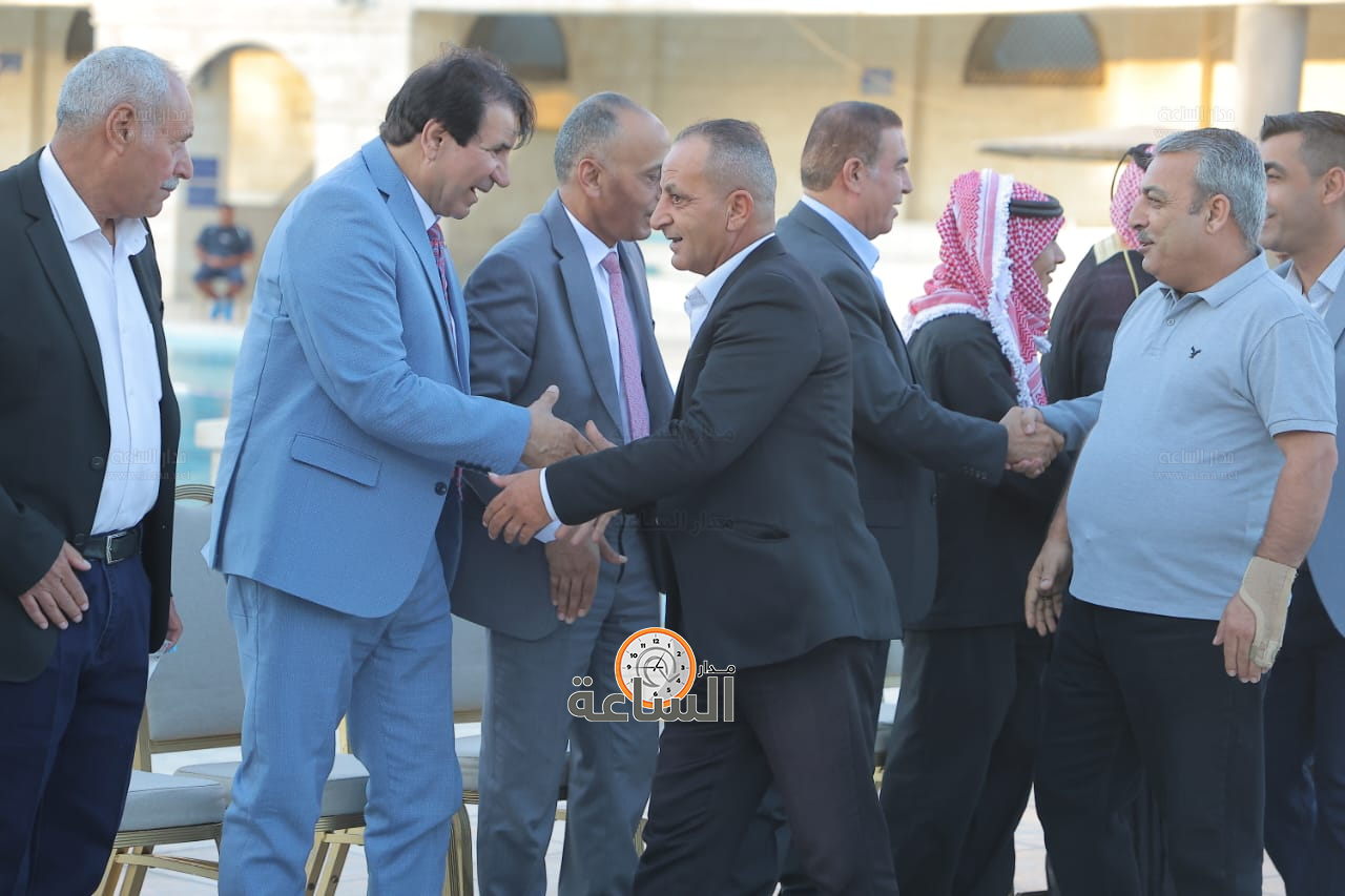 Madar Al-Saa Images 0.8127532810446045