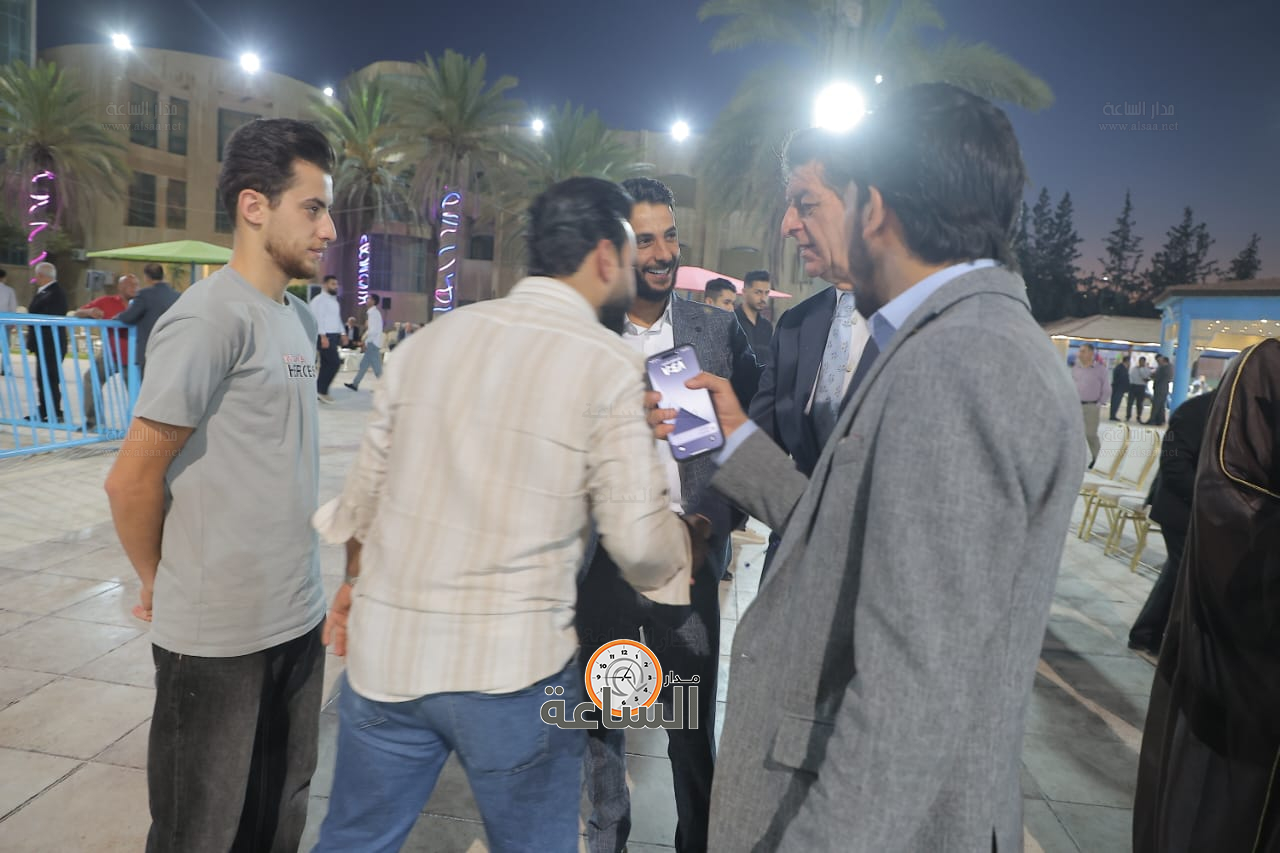 Madar Al-Saa Images 0.909222216449022