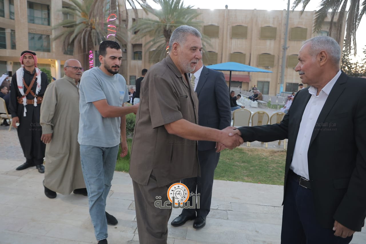 Madar Al-Saa Images 0.18684443377206095