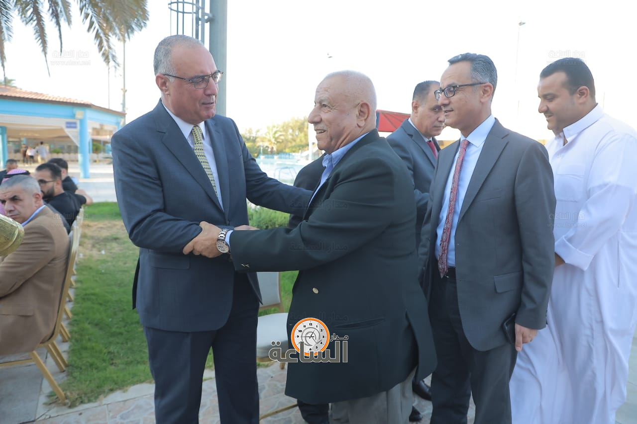 Madar Al-Saa Images 0.4901569016501294