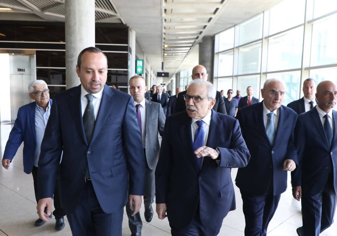 Madar Al-Saa Images 0.8758020127623724