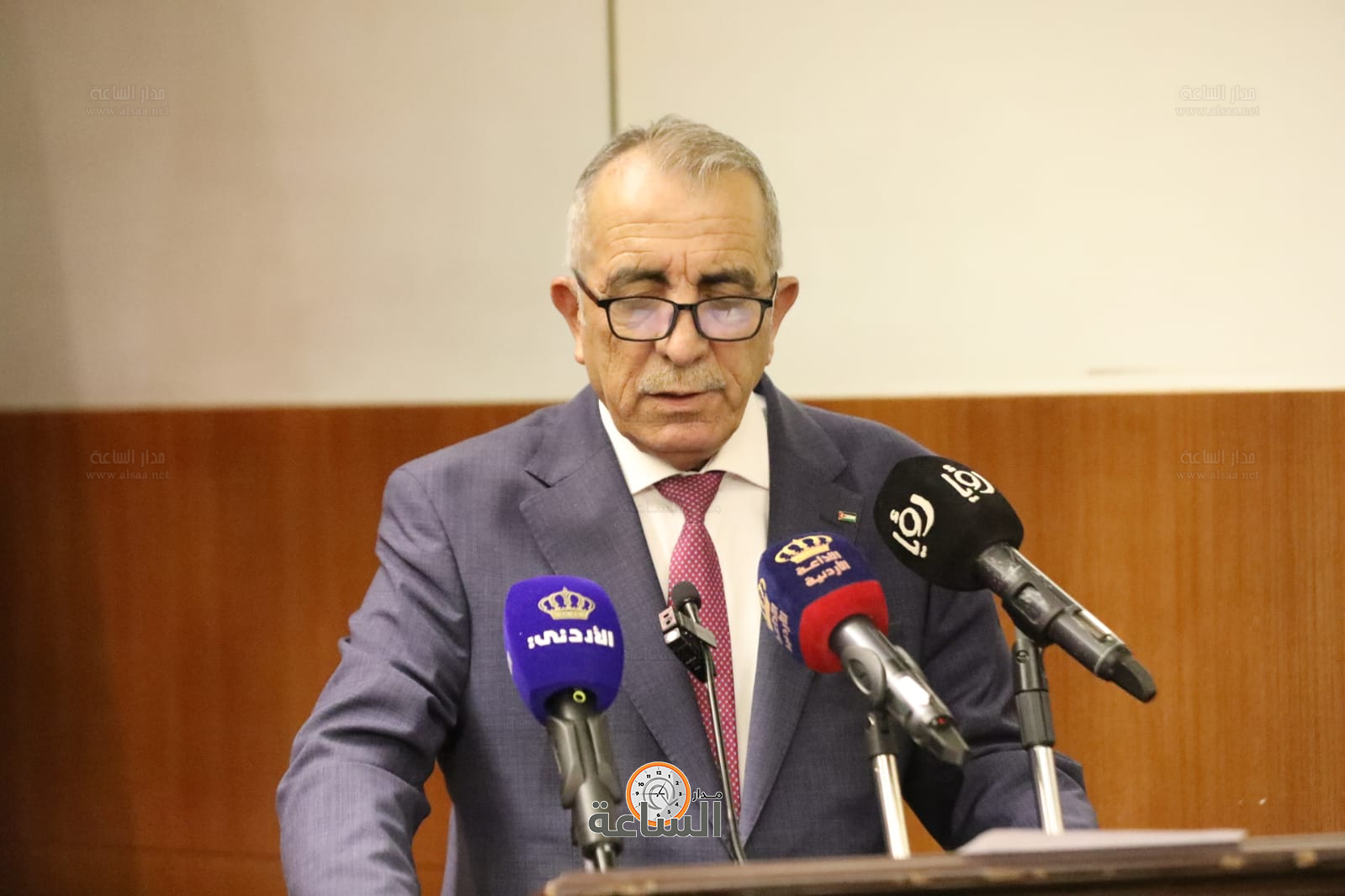 Madar Al-Saa Images 0.14051770225079596