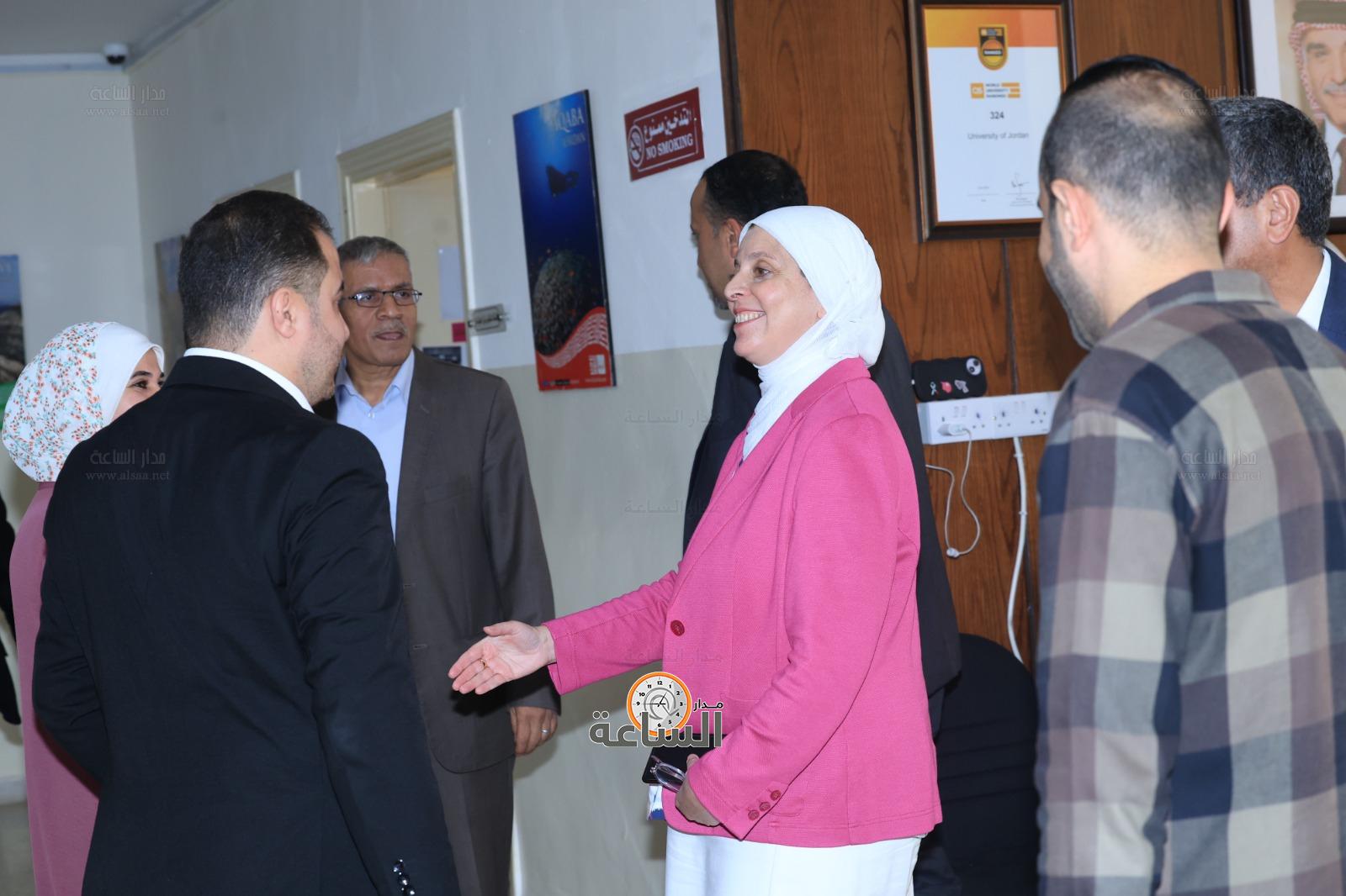 Madar Al-Saa Images 0.17428129776669077