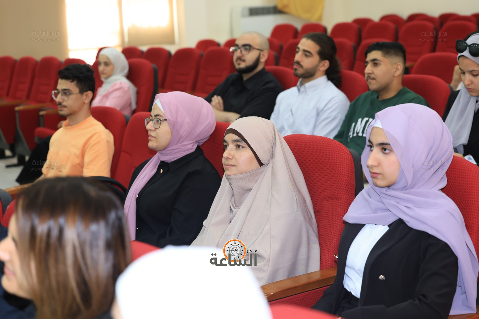 Madar Al-Saa Images 0.5386933952615269