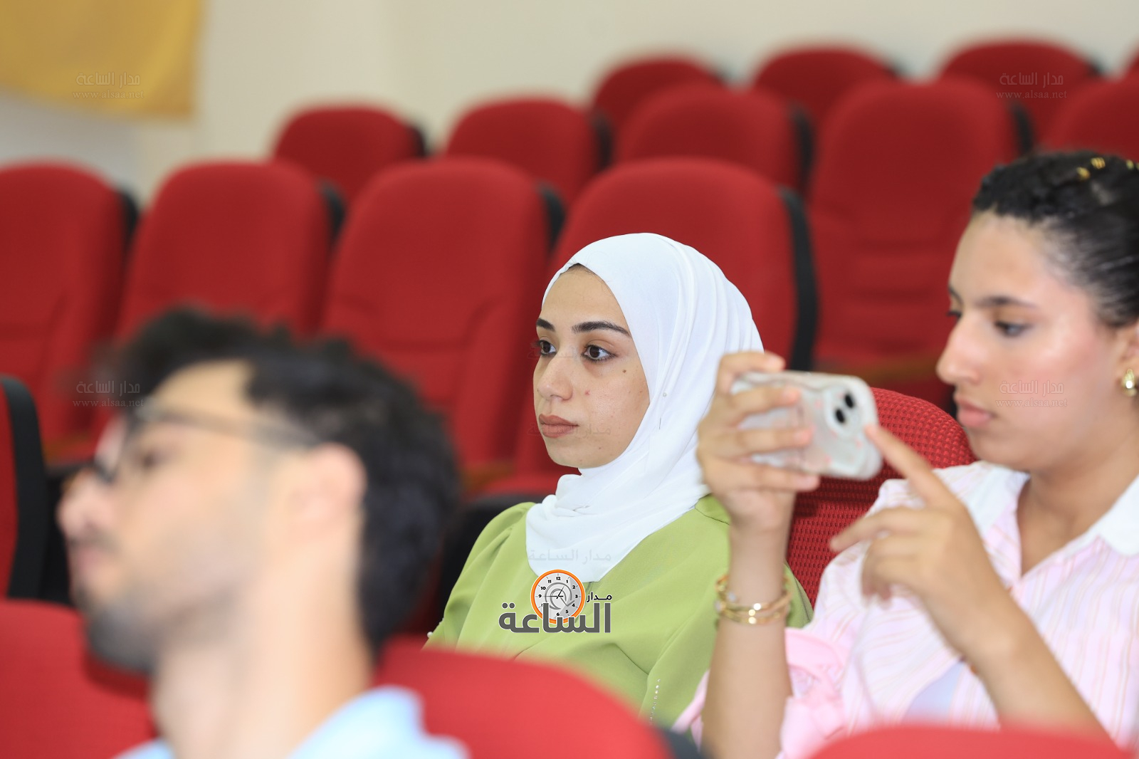 Madar Al-Saa Images 0.5583413639601901