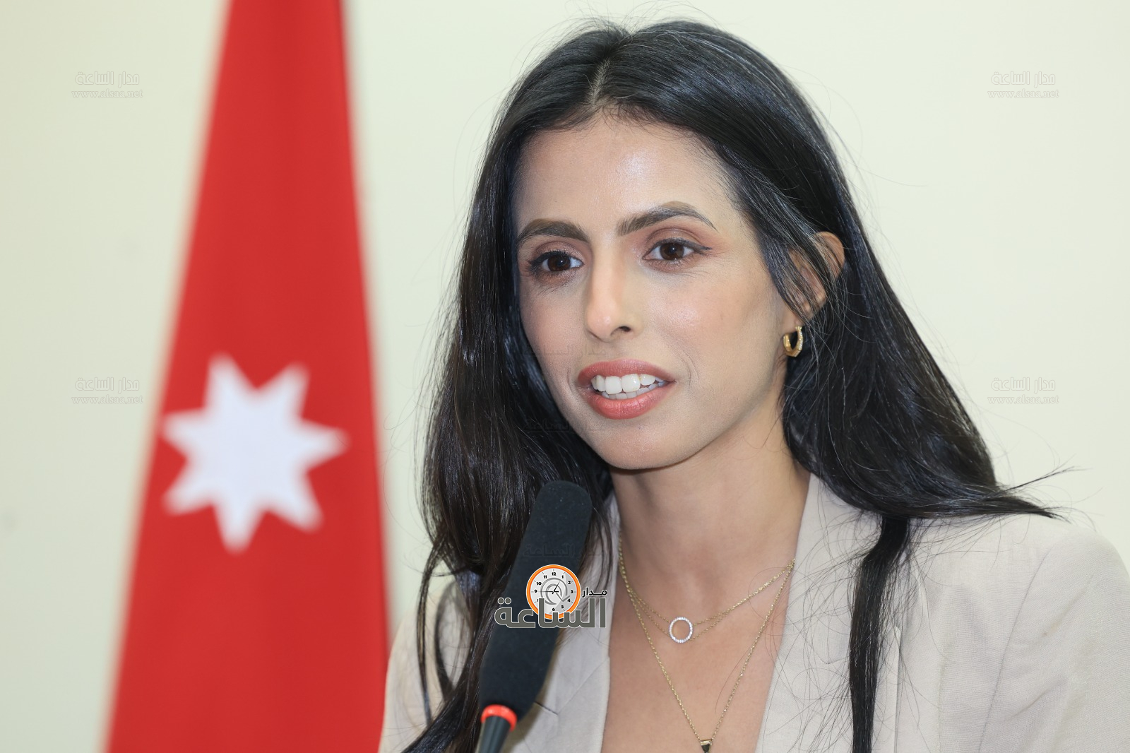 Madar Al-Saa Images 0.7133703868212725