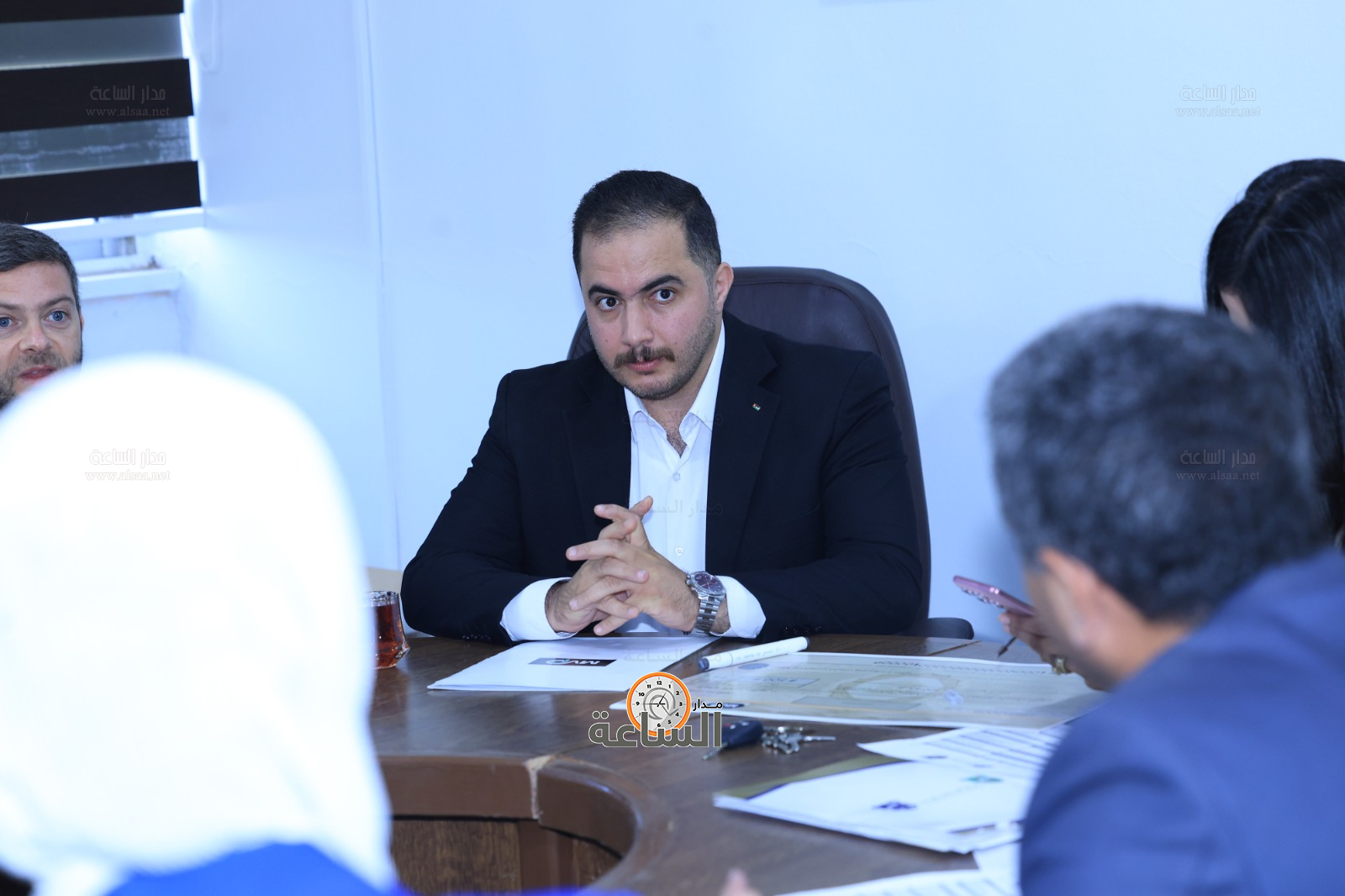 Madar Al-Saa Images 0.907842532437704