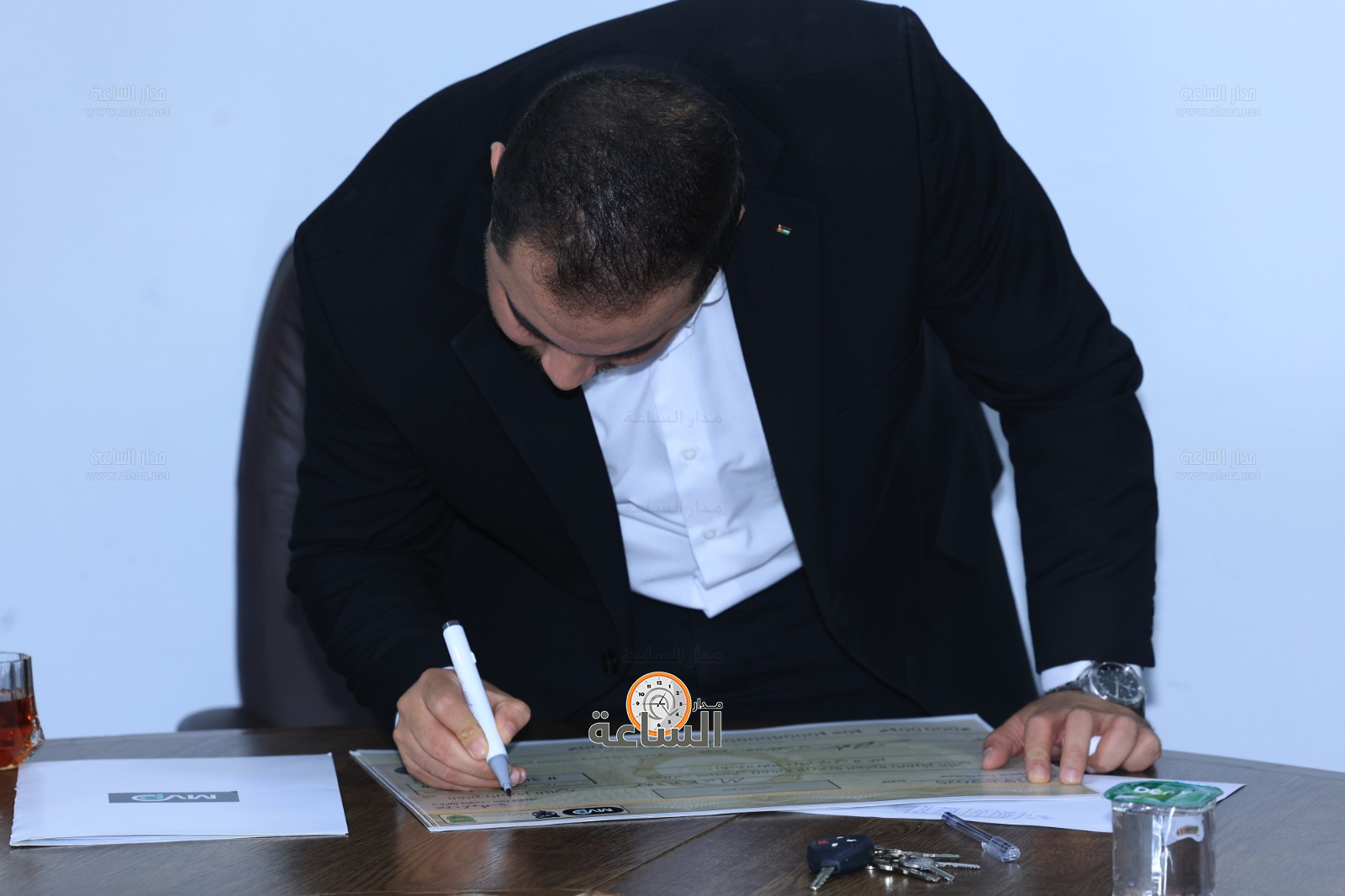 Madar Al-Saa Images 0.04256127230030382