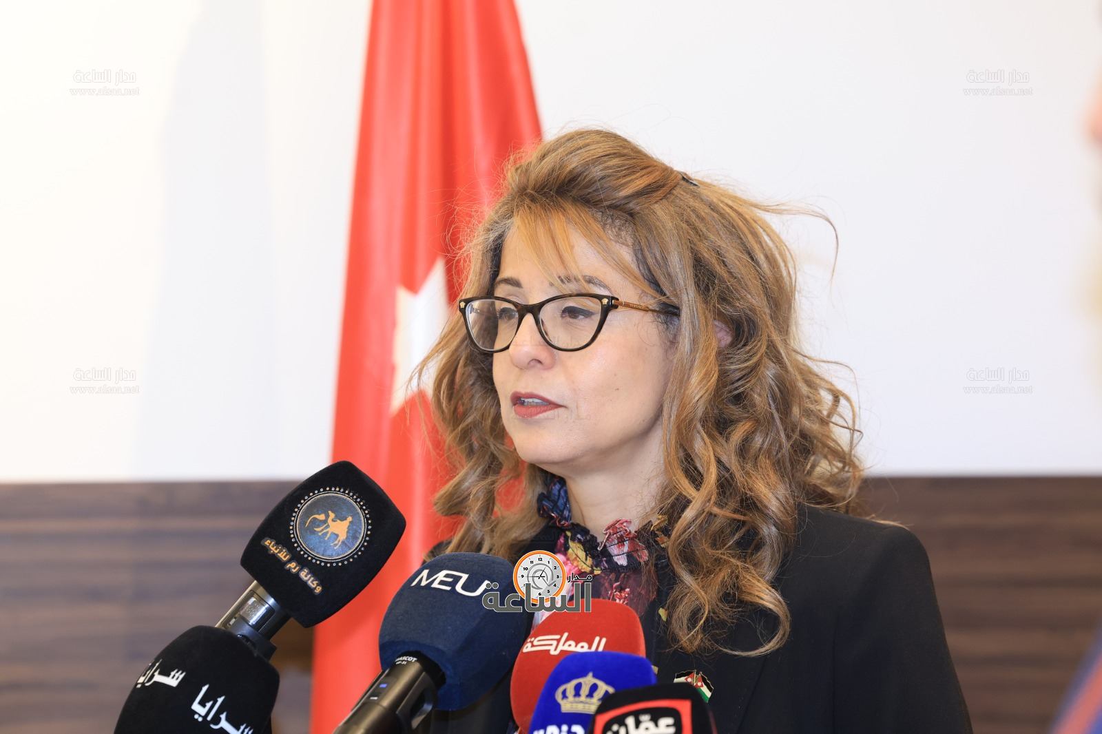 Madar Al-Saa Images 0.21579613485973204