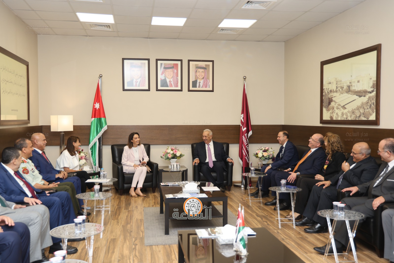 Madar Al-Saa Images 0.5755559643066877