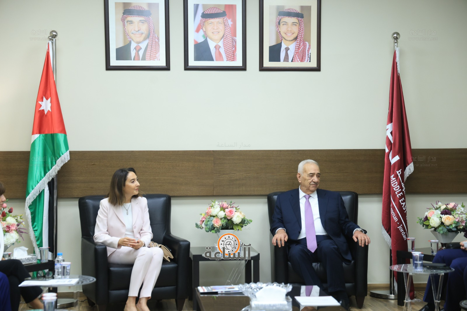 Madar Al-Saa Images 0.10484097486698107